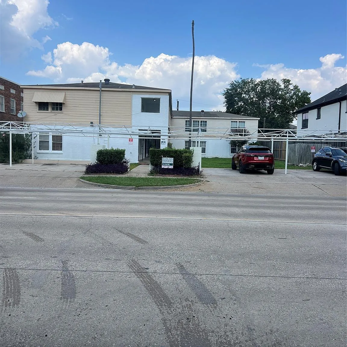 1 bed, 1.0 bath, 6656 sqft, $1,100 — Photo 1