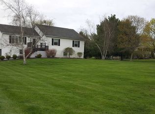 21 Smith Rd, Pleasant Valley, NY 12569