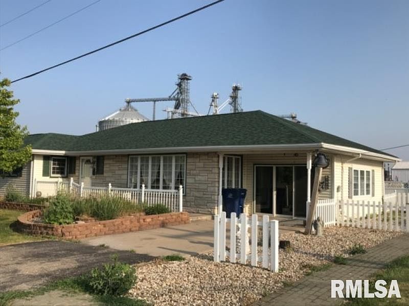 107 E Front St, Annawan, IL 61234 Zillow