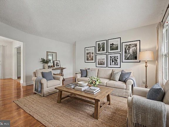 2nd image of 108 Tamara Cir
