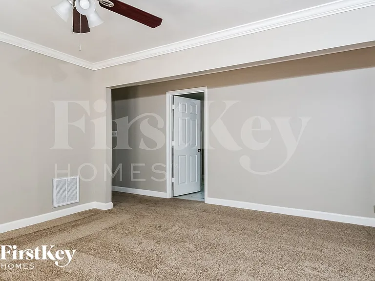 106 Brookberry Dr — Photo 12