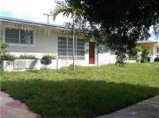1101 NE 200th St, Miami, FL 33179