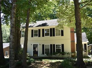 7129 Walnut Wood Dr, Charlotte, NC 28227