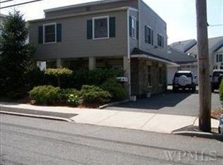 6 Grant St, Port Chester, NY 10573