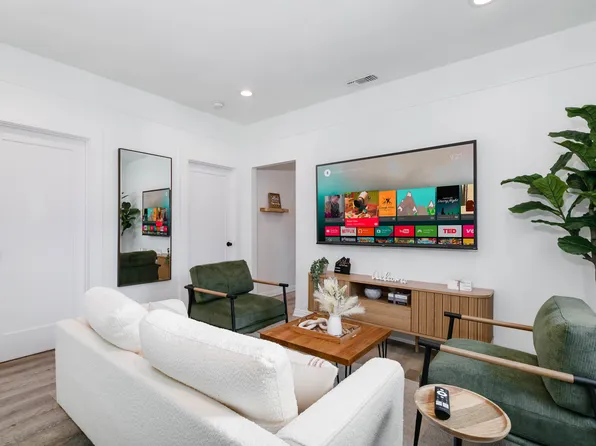 266 W Howard St, Pasadena, CA 91103