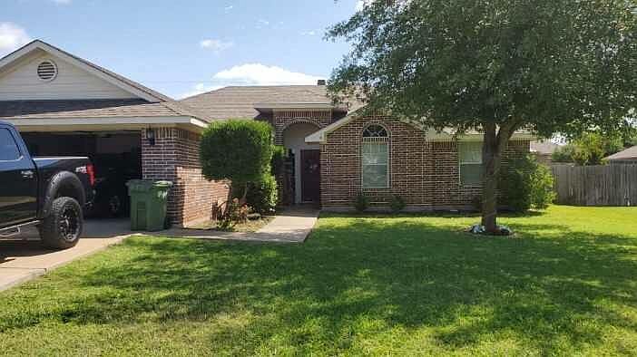 1st image of 512 Brook Cir