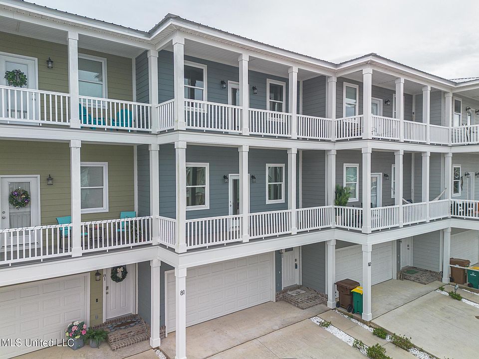 1st image of 82 Oak Alley Ln