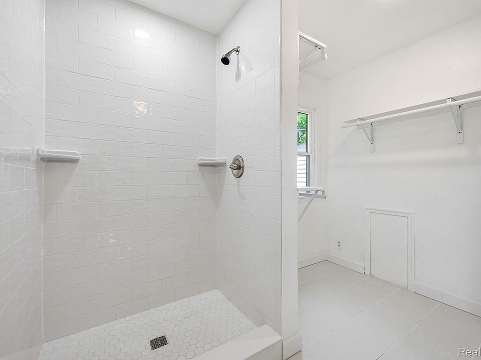 4166 Grayton Dr, photo 28