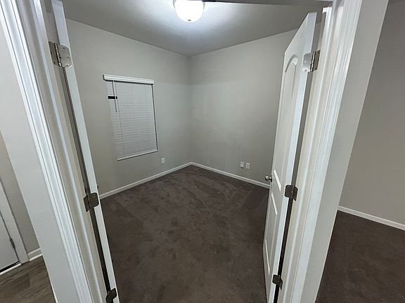 5th image of 446 Brannon Meadows Dr