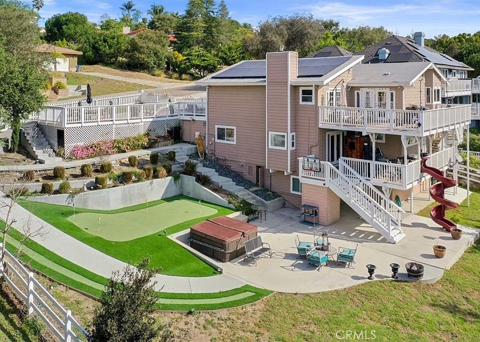 1st image of 1005 Acorn Dr