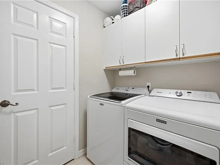 7054 Barrington Cir #102 — Photo 25