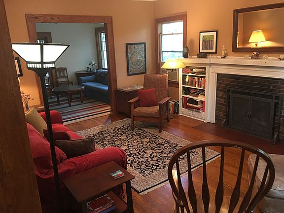 4th image of 318 Marshall St