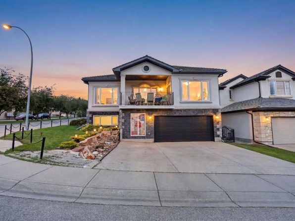154 N Sienna Ridge Lndg SW, Calgary, AB T3H 3T1