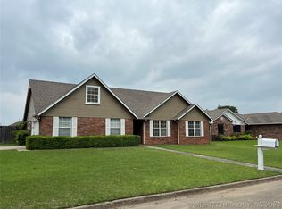 4011 Chaucer St, Muskogee, OK 74403