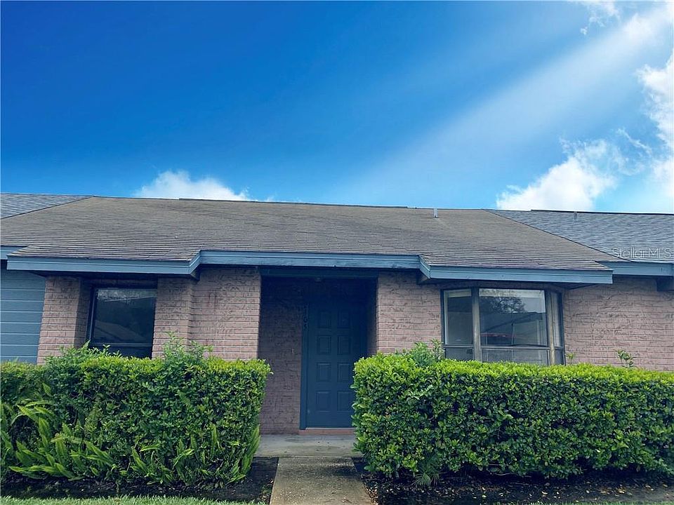 1st image of 2405 King Oak Ct
