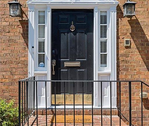 2nd image of 4620 Wieuca Rd NE APT 74