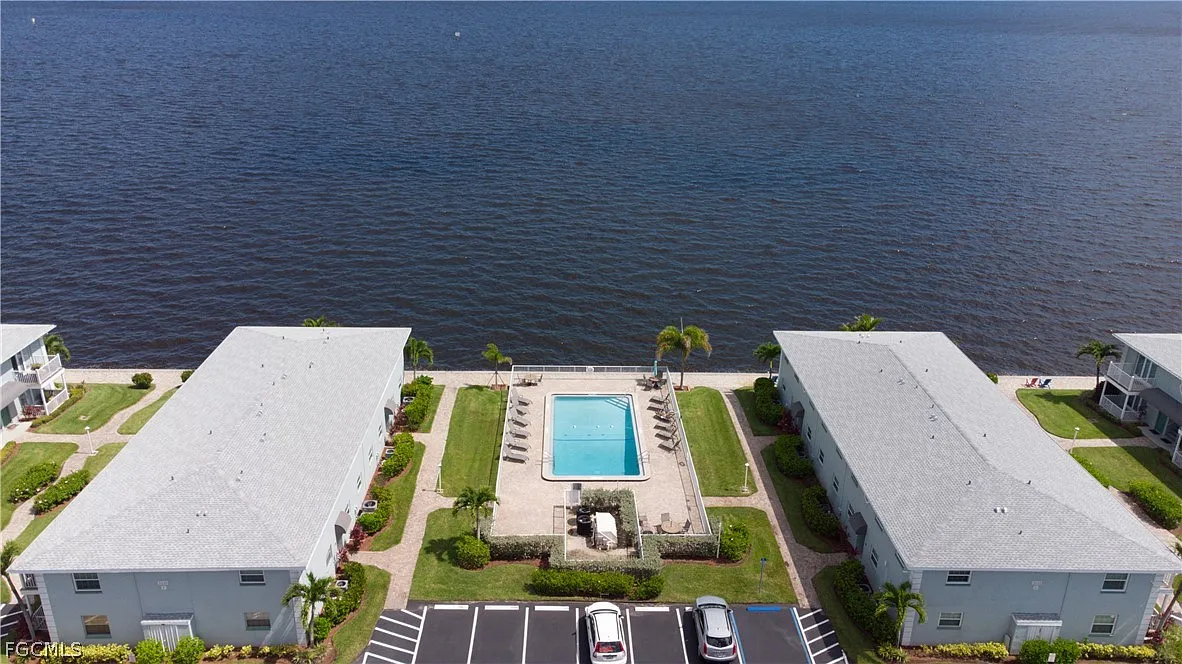 2 bed, 1.0 bath, 791 sqft, $1,400 — Photo 4