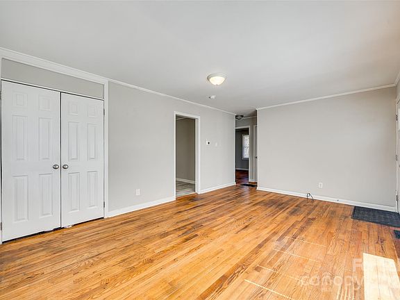 5th image of 2123 Purser Dr