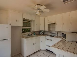 1309 1/2 8th St, Alamogordo, NM 88310