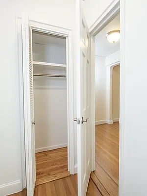 Rented by City Connections Realty | media 6