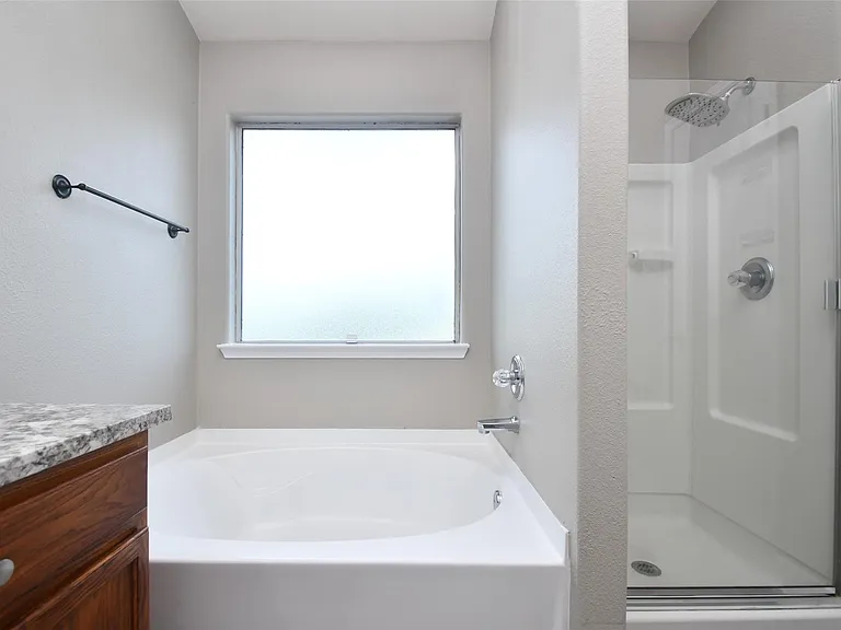 24406 Lakecrest Village Dr — Photo 22