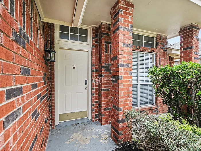 5210 Livermore Dr — Photo 3