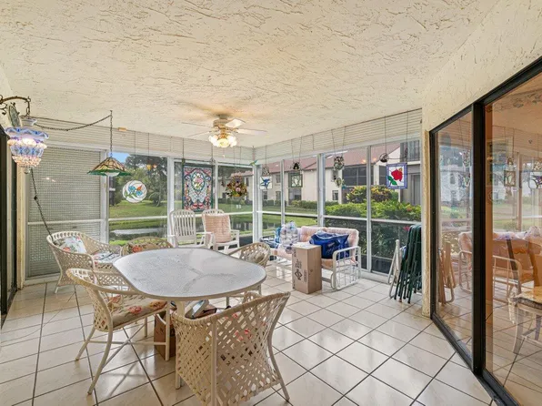 3246 Perimeter Drive #3246, Greenacres, FL 33467