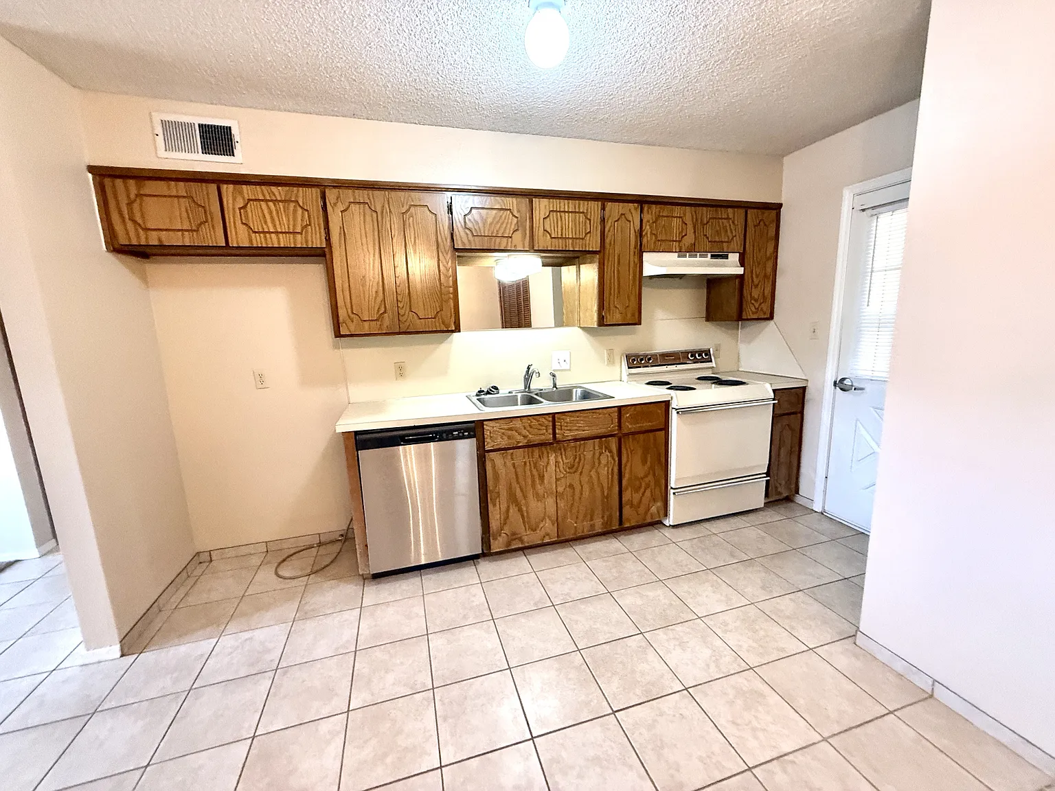 2302 Shenandoah Drive - 1 — Photo 4