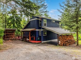 2 Louise View Dr, Bellingham, WA 98229