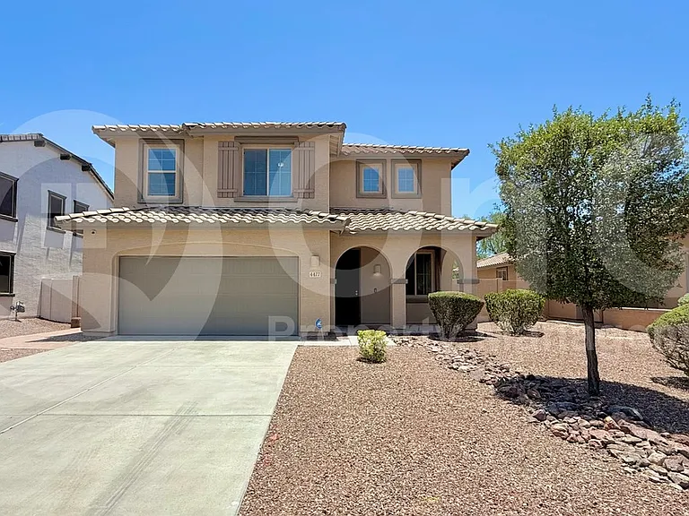 4477 S Leisure Way — Photo 1