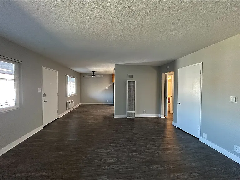 The Circle Apartments at Long Beach — Photo 85