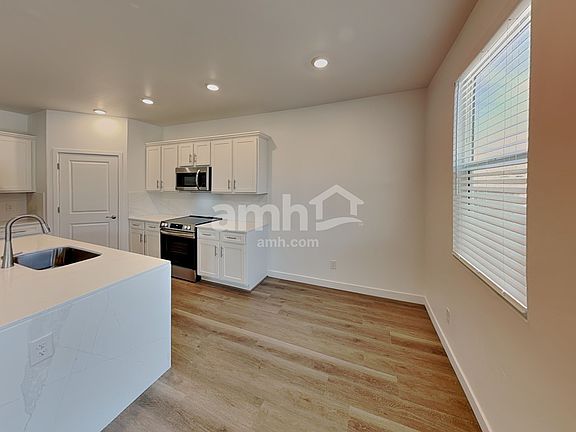 5th image of 9630 E Friedel Dr
