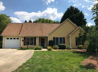 4312 Oak Glen Dr, Winston Salem, NC 27107