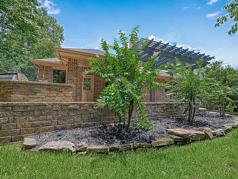 150 W Heritage Mill Cir — Photo 33
