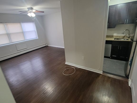 3rd image of 102 Corbin Ave APT C3
