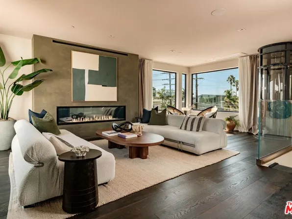 1208 Palms Blvd, Venice, CA 90291