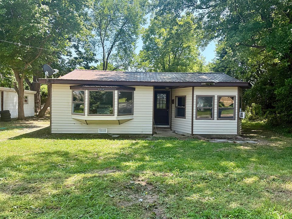 1st image of 304 Ozark Street