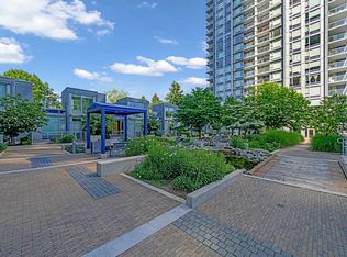 13750 100th Ave #4302, Surrey, BC V3T0L3