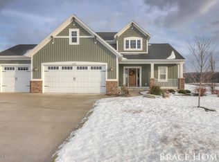 4109 Boulder View Dr NE, Belmont, MI 49306
