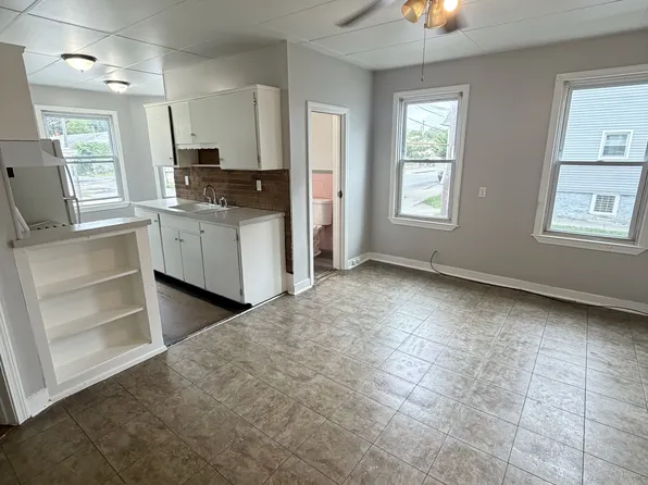 346 Sawyer St #1N, New Bedford, MA 02746