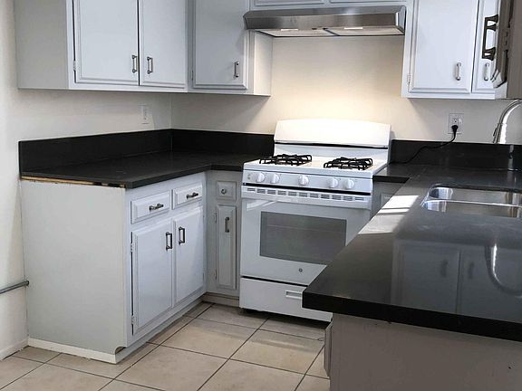 2nd image of 10855 Freer St #1