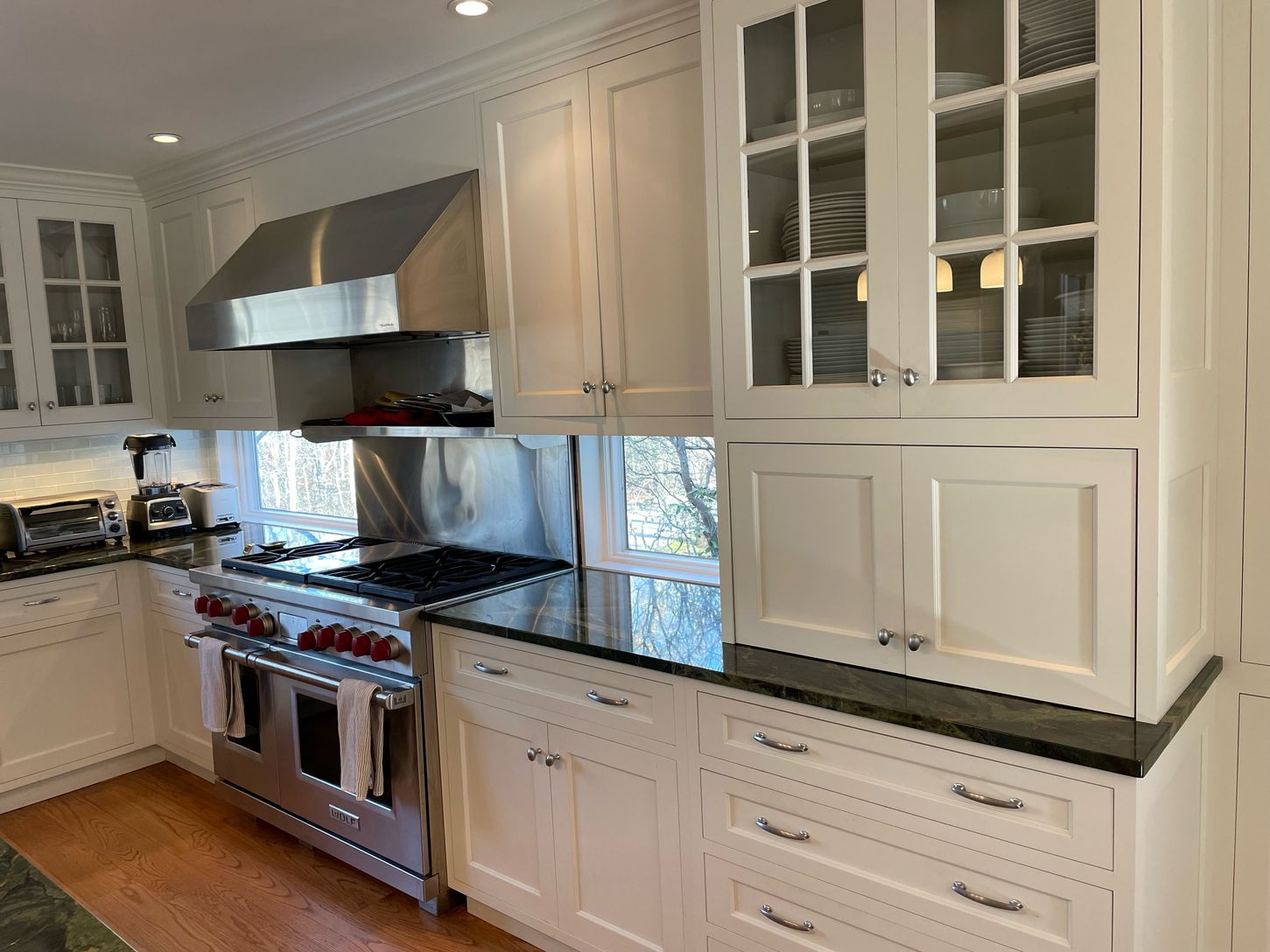  Custom Cabinets
