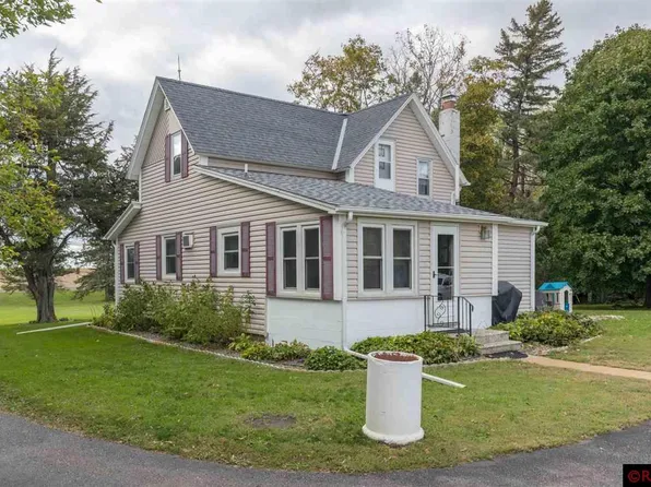 20371 510th Ave, Lake Crystal, MN 56055