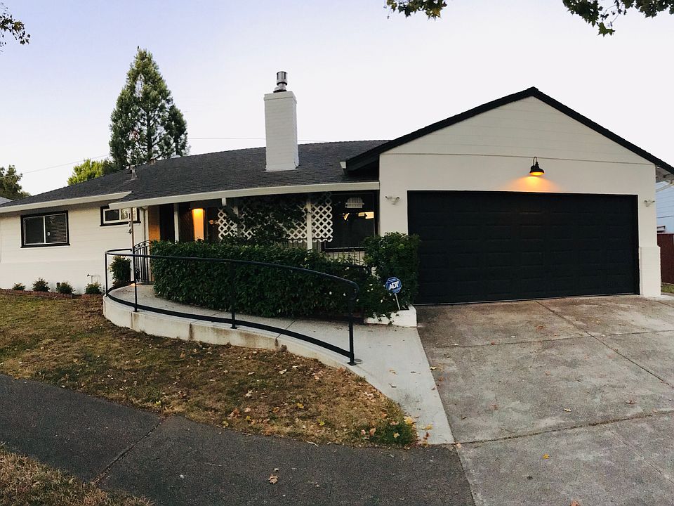 1st image of 174 Lain Dr