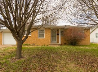 1907 S Kentwood Ave, Springfield, MO 65804