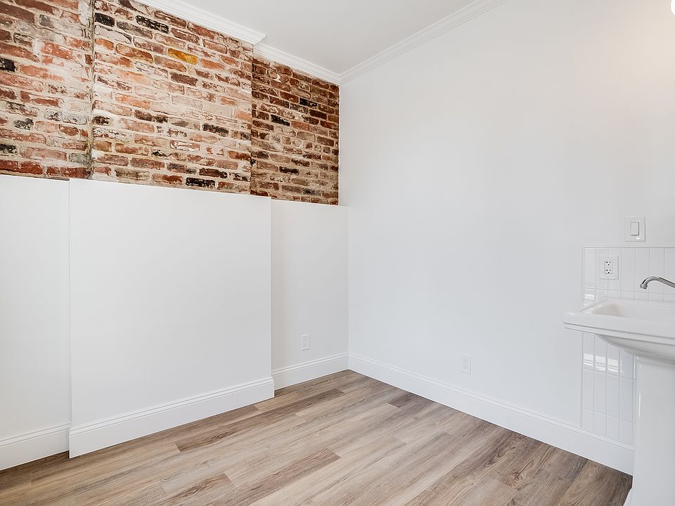 1st image of 673 Broadway #17