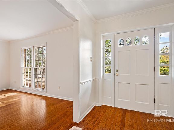 2nd image of 4150 Lake Cir N