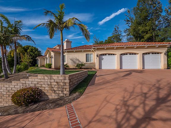 3rd image of 1416 Pleasant Oaks Pl