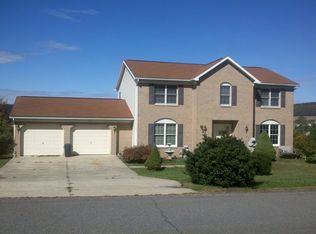 9 Elm St, Elysburg, PA 17824