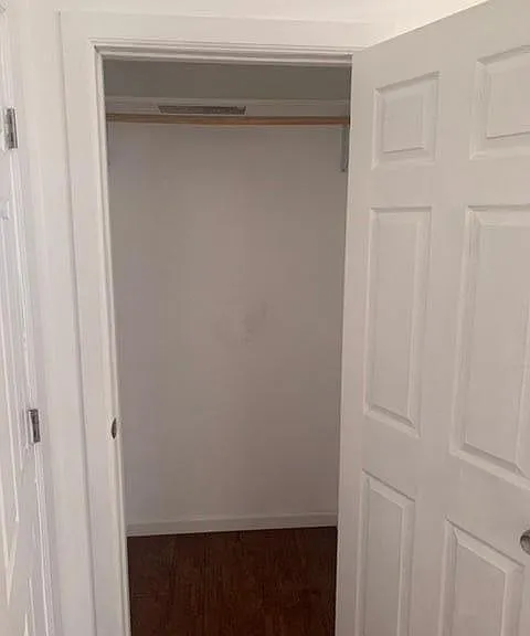 2429 Valdez St — Photo 12